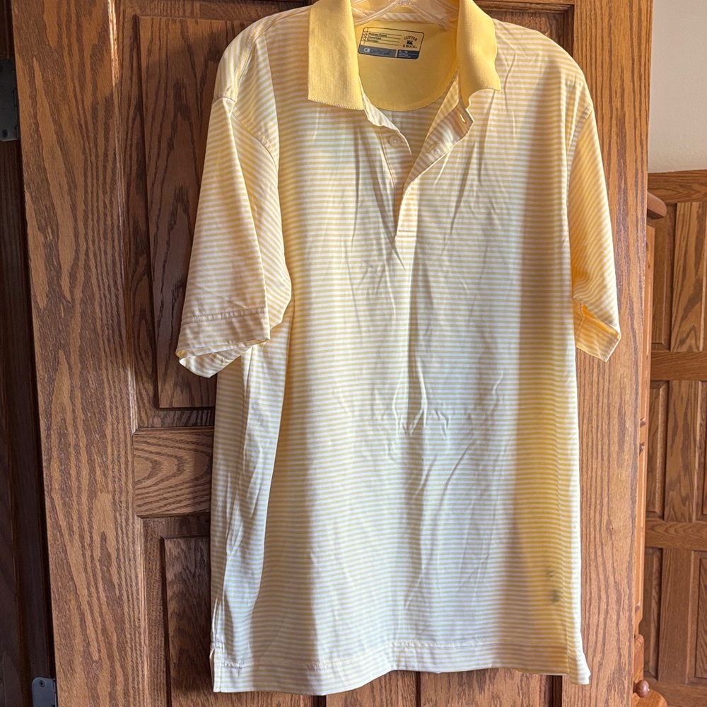 Cutter & Buck Soft Yellow Striped Polofrom Gateway National Golf Club